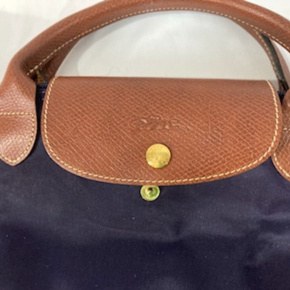 Longchamp Weekender - Picture 2 of 3